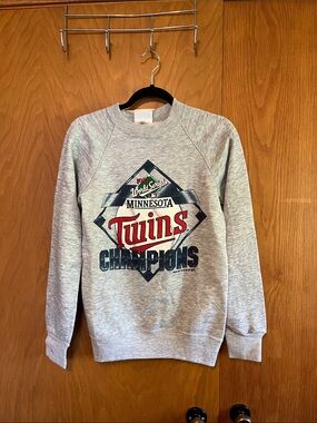 Vintage Minnesota Twins 1987 Championship Gray Crewneck